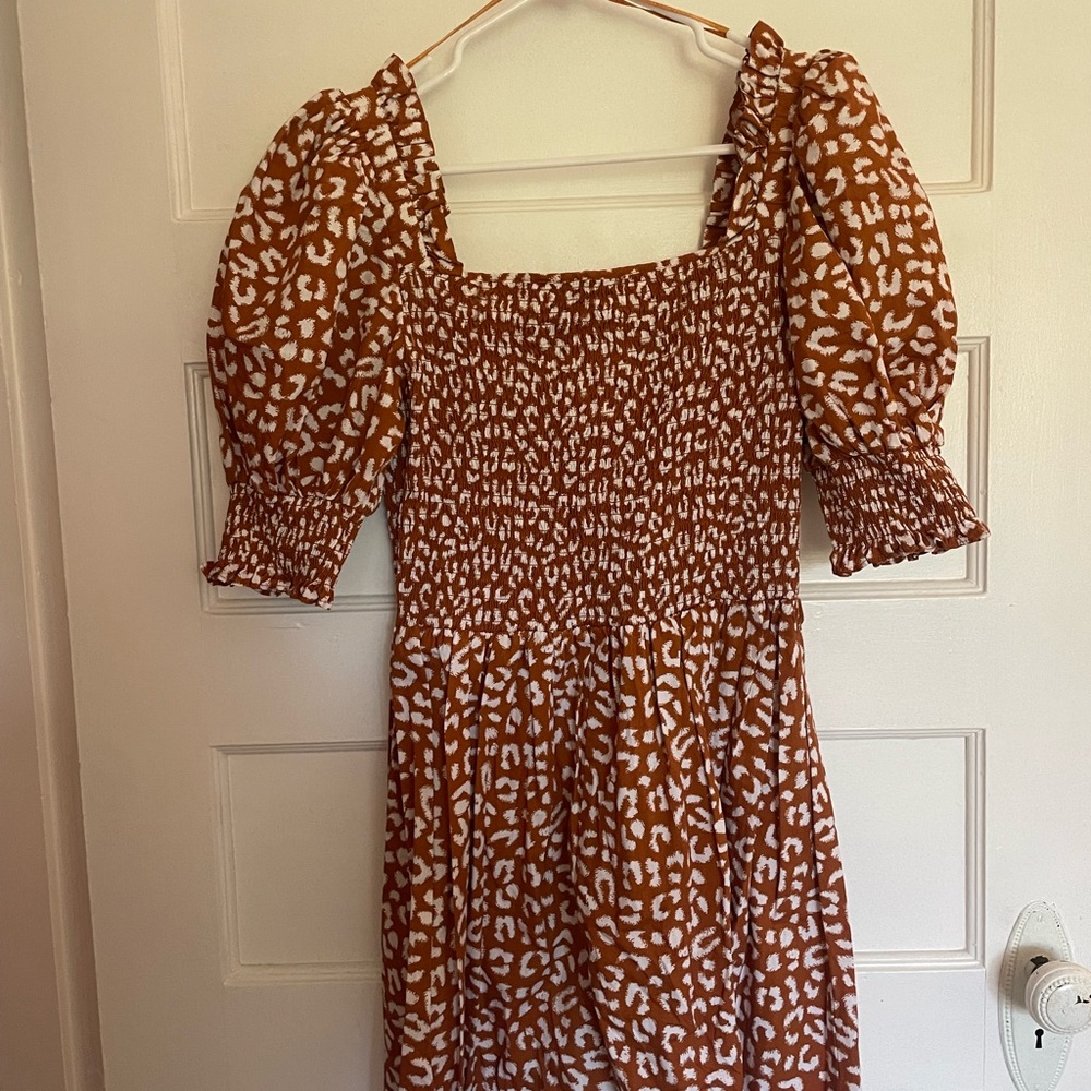 1. State Rust and White Spot-Print Puff Sleeve Smocked Midi Dress - Picture 3 of 4